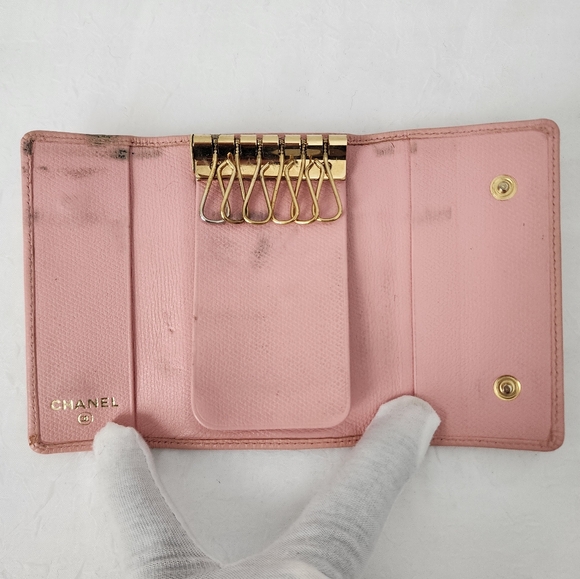 Auth Chanel CC Pink Key Case - Picture 5 of 9